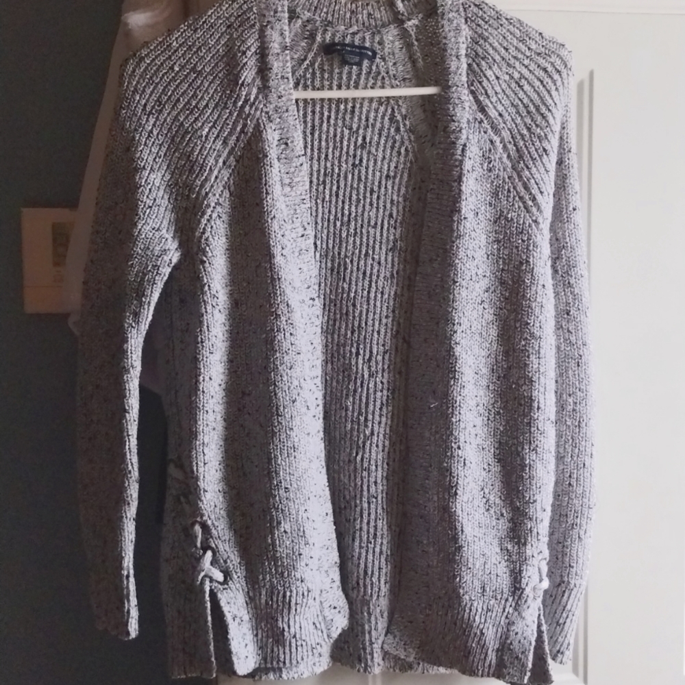 American eagle outfitters sweater colors grey and black
